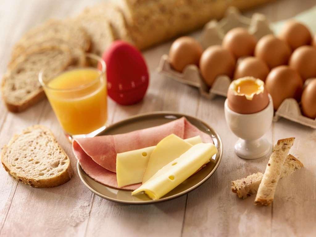 Ibis Lille Centre Grand Place Restaurant bilde